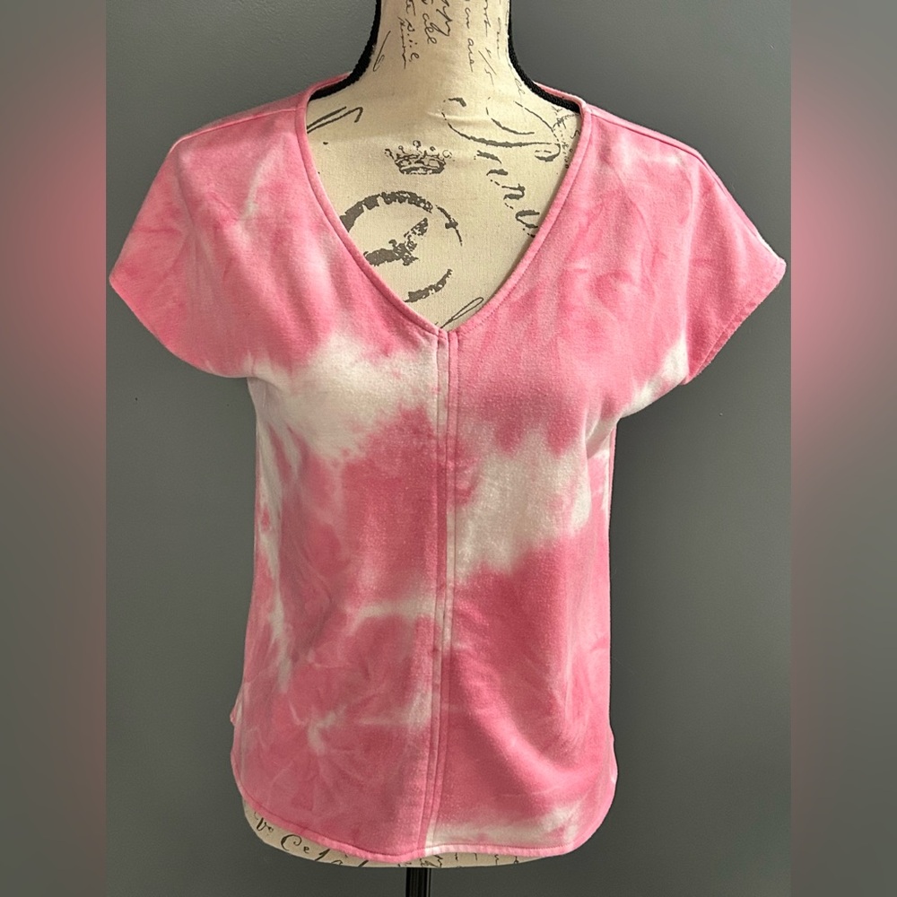 Land N Sea Pink Tie-Dye V-Neck Tee
